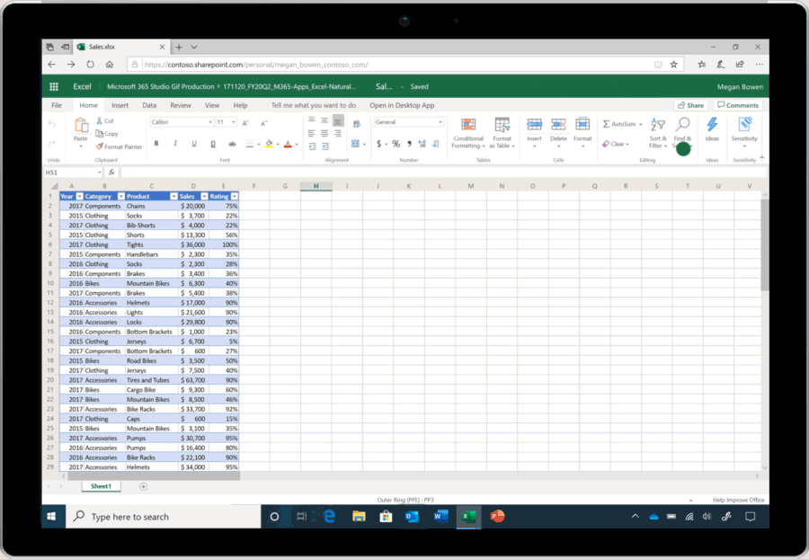 Na obrázku je znázorněn postup, jak využít umělou inteligenci v Excelu.