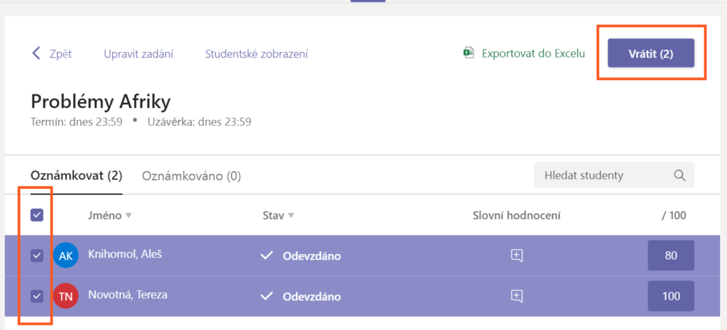 Na obrázku je snímek obrazovky Zadání v Microsoft Teams z pohledu učitele, na kterém je vyznačeno, jak jej pomocí označení všech studentů a kliknutí na Vrátit odeslat zpět všem studentům najednou.