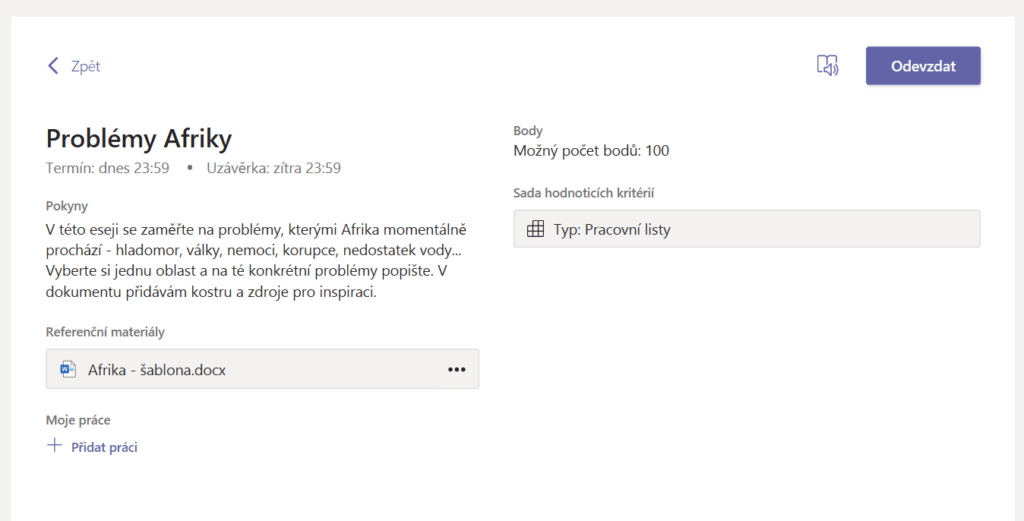 Na obrázku je snímek obrazovky s podrobnostmi o Zadání v Microsoft Teams z pohledu studenta, mezi které patří zejména pokyny, referenční materiály, body a sada hodnotících kritérií.