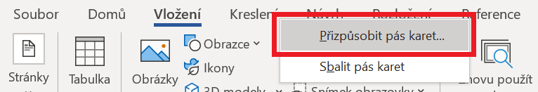 Pás karet v aplikaci Word. Při kliknutí pravým myšítkem se objeví možnost Přizpůsobit pás karet