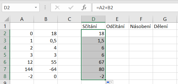 Obrázek ukazuje sloupec automaticky sečtených hodnot.