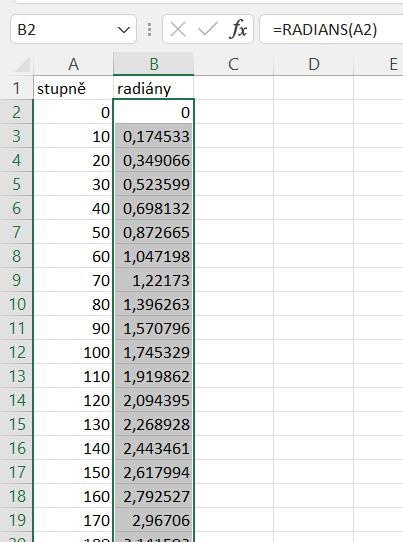 Na snímku je ukázka toho, jak můžeme pomocí funkce =RADIANS převést hodnoty ve stupních na radiány.